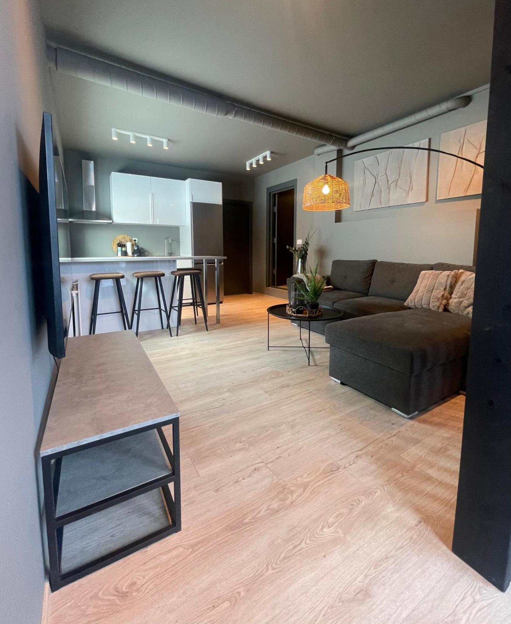 Ak-Lux101 Apartment อาคูเรย์รี ภายนอก รูปภาพ